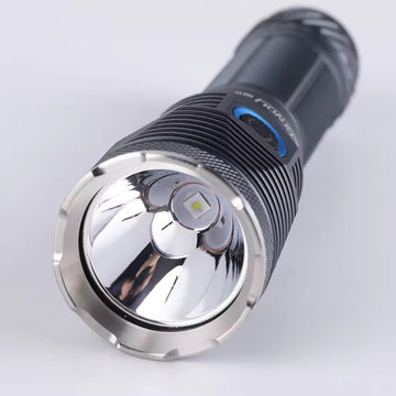 Convoy - M21F 21700 flashlight